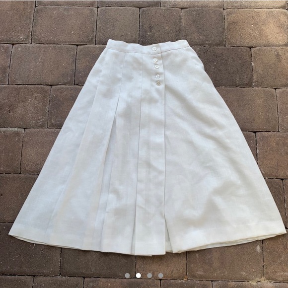 Vintage pleated skirt - Picture 2 of 4